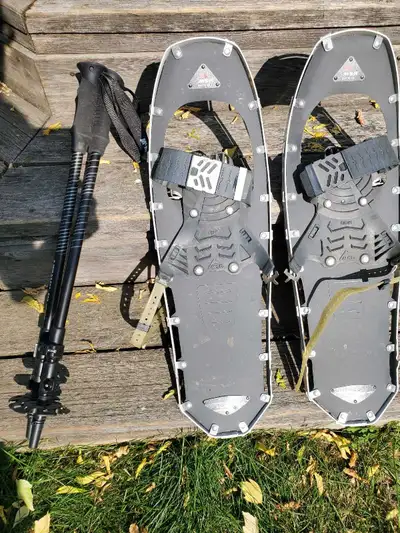*Like New* MSR Lightning Flash Snowshoes (25in/ 64cm) Plus McKinney Telescoping Trekking Poles Locat...