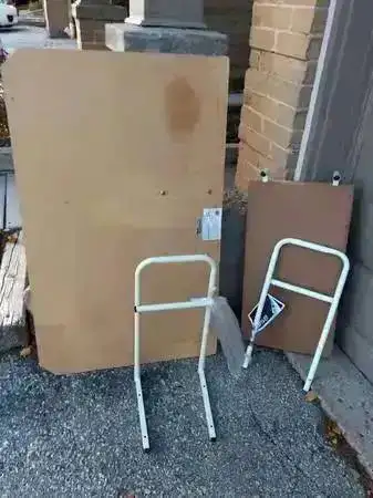 Medical bathtub shower chair, walker, wheelchair + more in Health & Special Needs in Oakville / Halton Region - Image 10