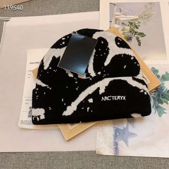 Arc'teryx Black beanie628637390734091222