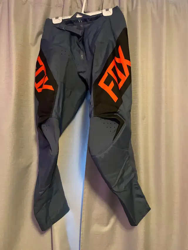 motocross jersey and pants in Dirt Bikes & Motocross in Thunder Bay - Image 3