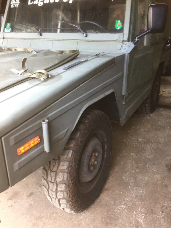 iltis véhicule d'armée 4x4, par téléphone seulemen dans Voitures d'époque  à Lanaudière