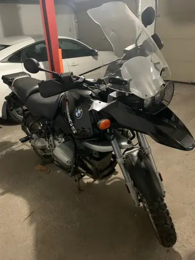 Runs like a dream, can take you anywhere you need to go Oil change was done about 1000 kms ago Comes...