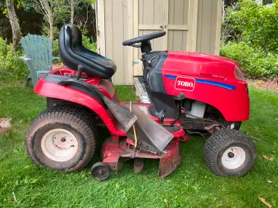 Toro ride on lawn tractor., View more