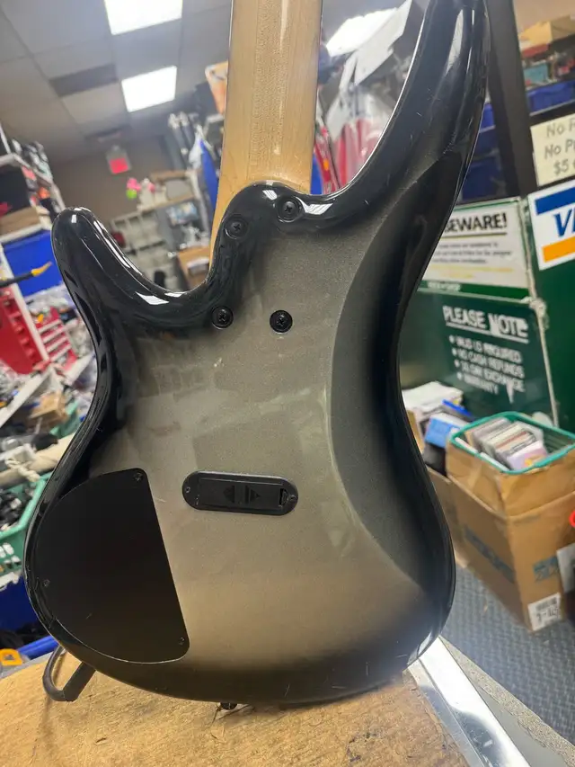 Ibanez n427 5 string bass in Guitars in Oakville / Halton Region - Image 5
