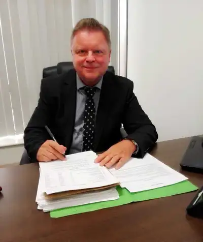 Formation/Training français-english, View more