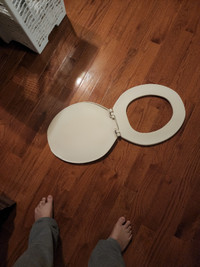 Toilet Seat Cover white good condition