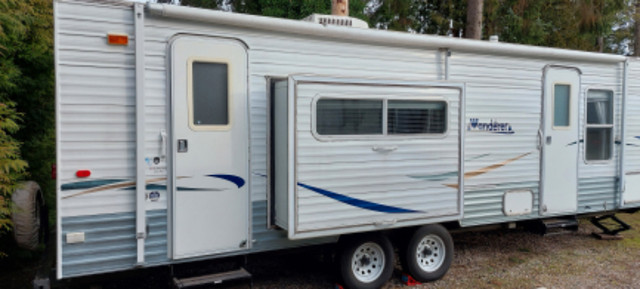 2004 Thor Wanderer Travel Trailer in Travel Trailers & Campers in Burnaby/New Westminster