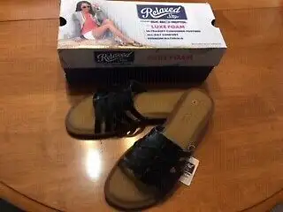 New Women's Skechers Black Sandals (size 9) Smooth faux leather upper with Luxe Foam cushioned comfo...