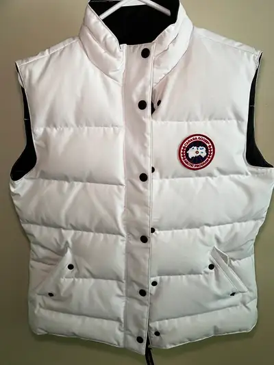 Canada goose vest, View more