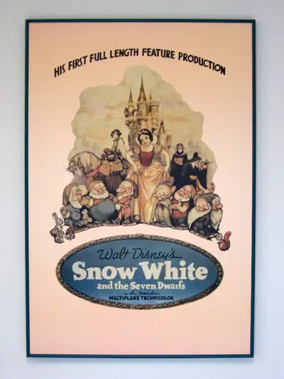 A beautiful reproduction of the original poster for the 1937 Walt Disney movie "Snow White". Artwork...