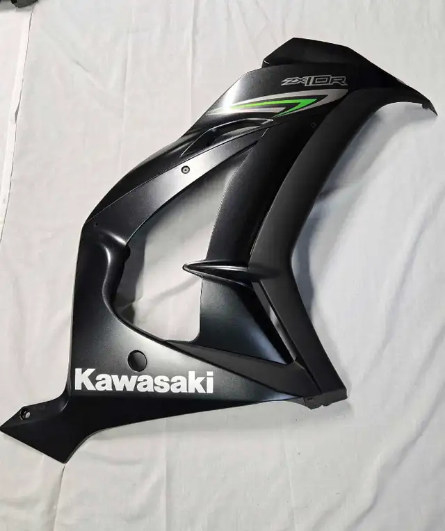 Zx10r 2016-2020 Parting out in Sport Bikes in Laval / North Shore - Image 4