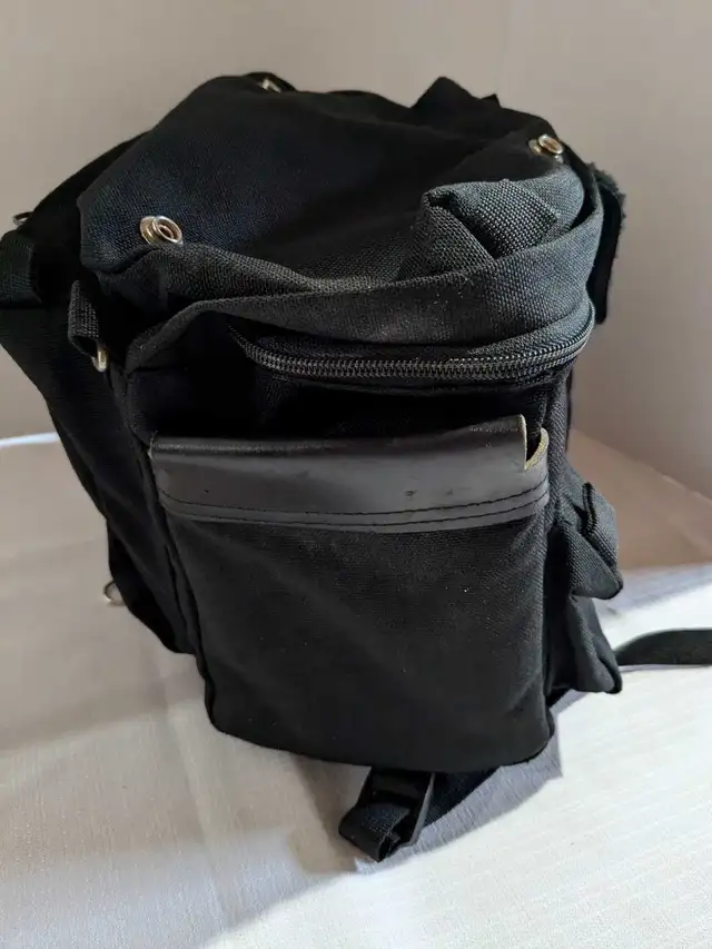 Lugger bicycle bag with reflector waterproof in Other in Charlottetown - Image 5