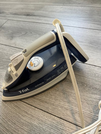 T-fal Ultraglide Steam Iron