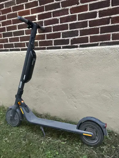 Trottinette Segway Ninebot ES4, View more