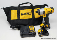 DEWALT 12V DRILL, 2 BATTERIES, CHARGER & BAG DCF815