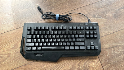 Romer-G Mechanical Switches: Up to 25% faster actuation Ultra-light Ten keyless Design: Easy to carr...