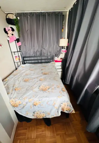 space available for rent( GIRLS only. )