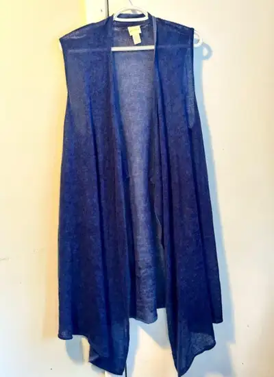Light loose knit long sleeveless duster cardigan Sz M, View more