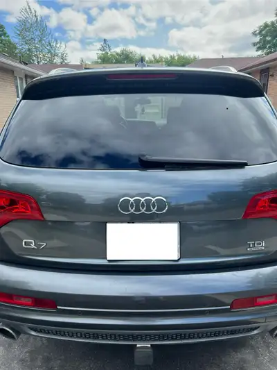 2015 Audi Q7 Diesel Driveable Call 416-898-3517 for more information
