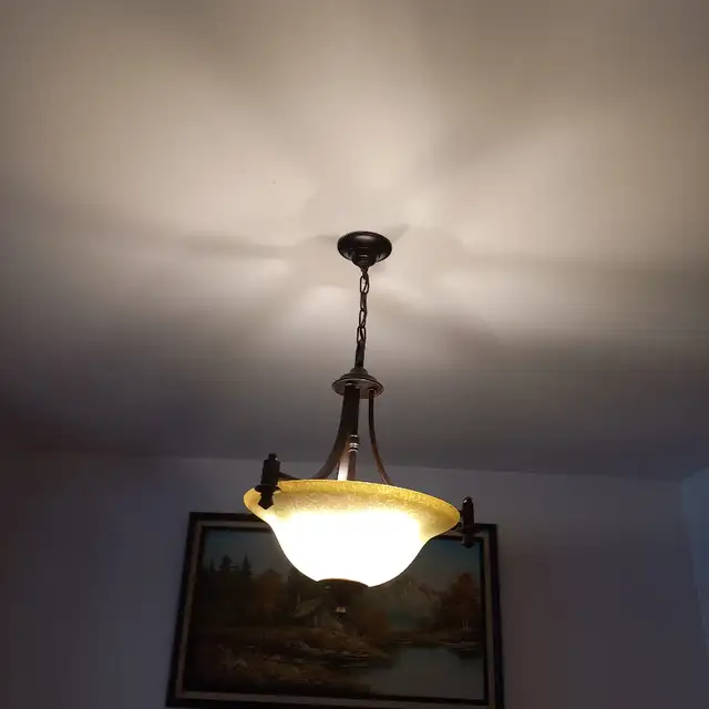 CHANDELIER in Indoor Lighting & Fans in City of Montréal - Image 2