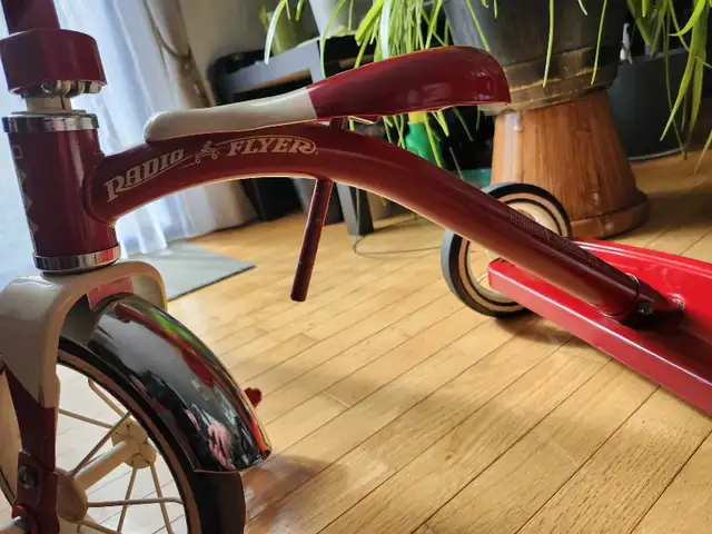 Radio Flyer Tricycle  in Kids in City of Toronto - Image 9