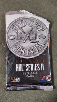 Vintage 1992 hockey cards