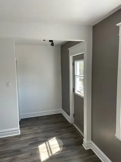 Bachelor Apartment with separate kitchen - New Edinburgh, View more