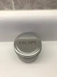 NEW - Calvin Klein Escape - Scented Candle
