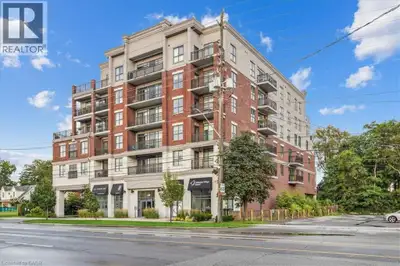 Move right into this 1+den condo at 34 Plains Road E in Aldershot—available immediately! Enjoy a bri...