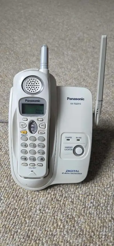 Panasonic Digital Cordless Telephone Model KX TG2313