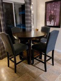 Pub height table and chairs