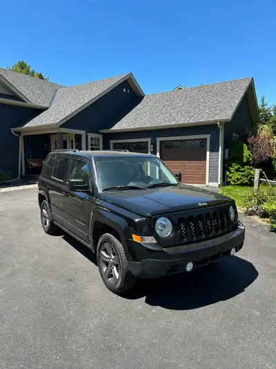 2015 Jeep Patriot High Altitude, 2.4 L, Automatic, 4WD, Front Wheel drive version, towing capacity 2...