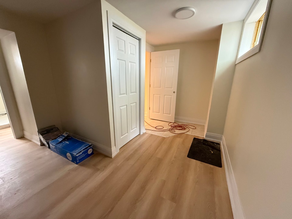 Newly renovated, centrally located 1 bedroom apartment 3