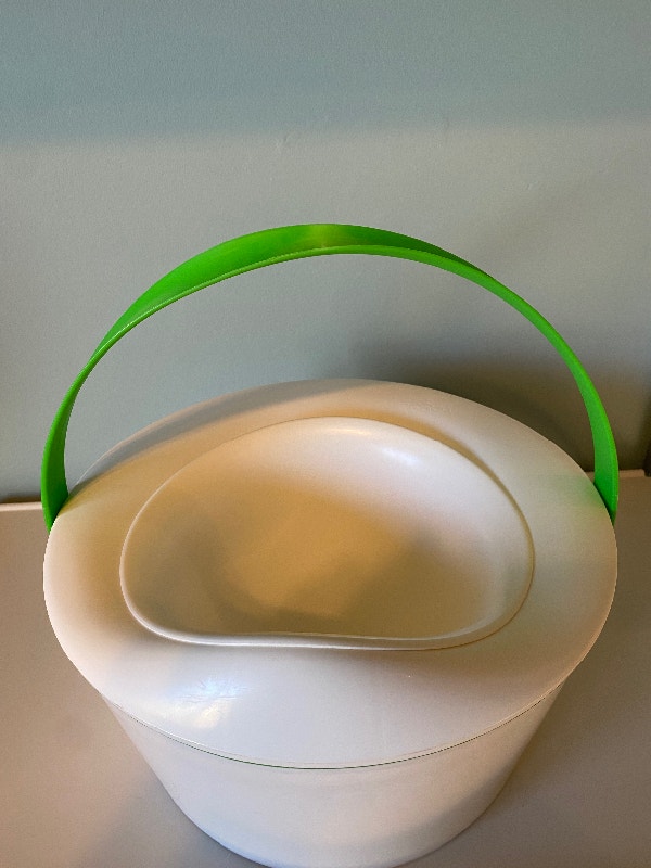 DotBaby dot pot 3 in 1 potty, toilet seat, and step stool Bathing & Changing Kitchener