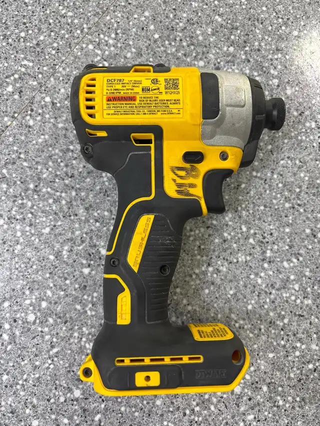 Dewalt DCF787 20V Impact Brushless *Tool Only* in Power Tools in Oshawa / Durham Region - Image 3