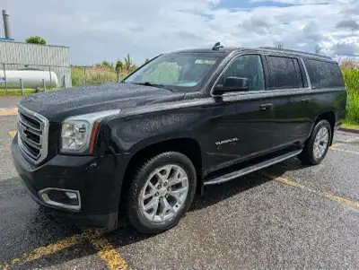 Acheteur serieux GMC Yukon XL SLT 2017 95 000km Transmission automatique Moteur 5.3L Entièrement équ...