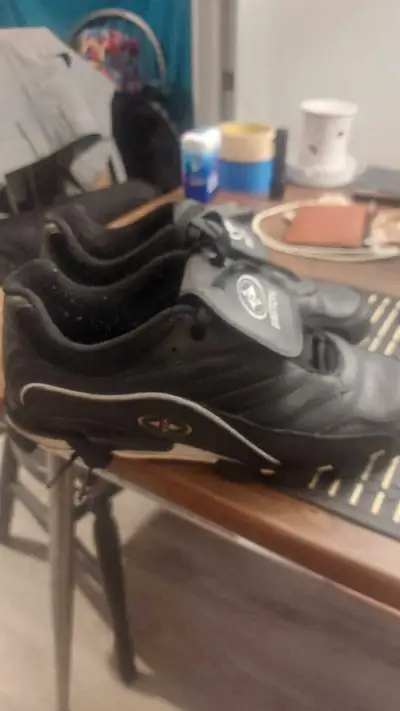 Easton softball cleats., View more