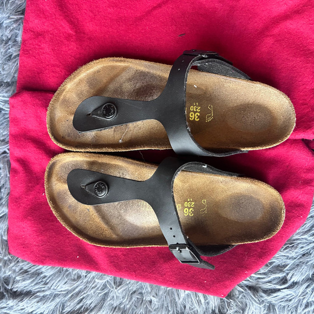 Birkenstock Gizeh Sandals in Women's - Shoes in Markham / York Region