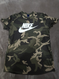 Nike Camouflage T-Shirt