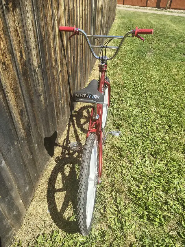Hutch Trickstar 24 - 1 of 50 made in BMX in Strathcona County - Image 10