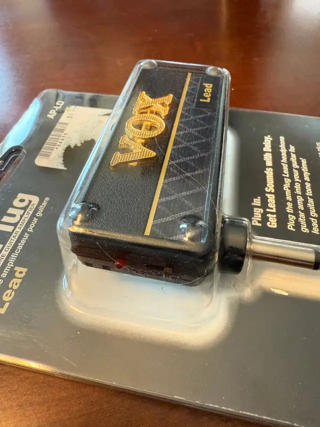 Vox Amplug Lead in Amps & Pedals in St. Catharines - Image 4