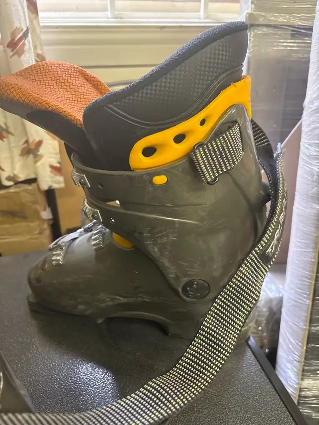 dalbello men’s ski boots in Ski in Calgary - Image 5