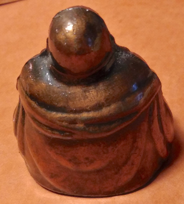 Bouddha rieur, assis, en cuivre rouge, creux dans Art et objets de collection  à Longueuil/Rive Sud - Image 3