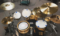 Drum set + cymbals + hardware