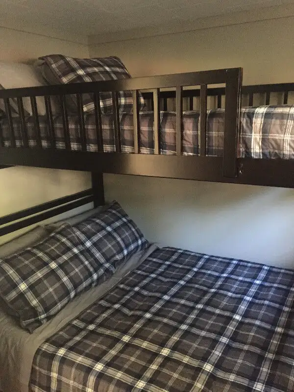 Cottage on Cordova Lake Booking  2026 GREAT FISHING in Ontario in Canada - Image 3