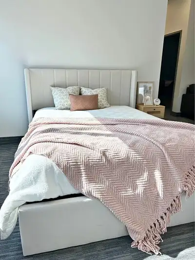 ✨ Queen Size Hydraulic Lift Storage Bed | Brand New in Box, View more