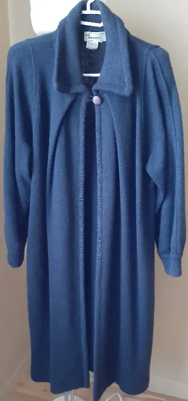 Manteau de laine, View more