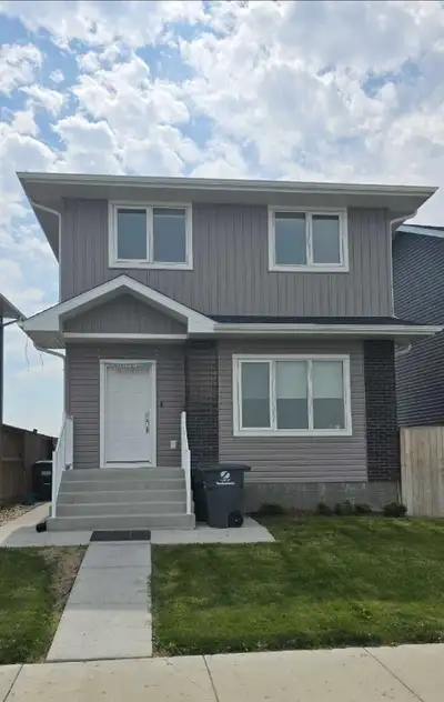 Home for Rent at Rosewood,  Saskatoon ( 3 Bed room + 2.5 Bath )