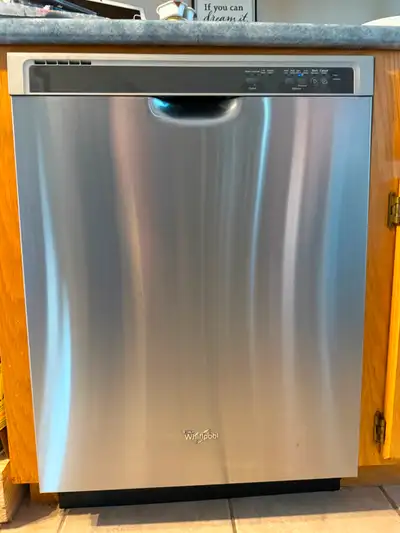 Whirlpool stainless steel front dishwasher, model WDF520PADM3 in good to very good working condition...