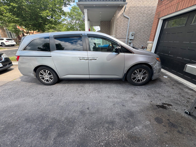 2012 Honda Odyssey 8 passenger in Cars & Trucks in Oshawa / Durham Region